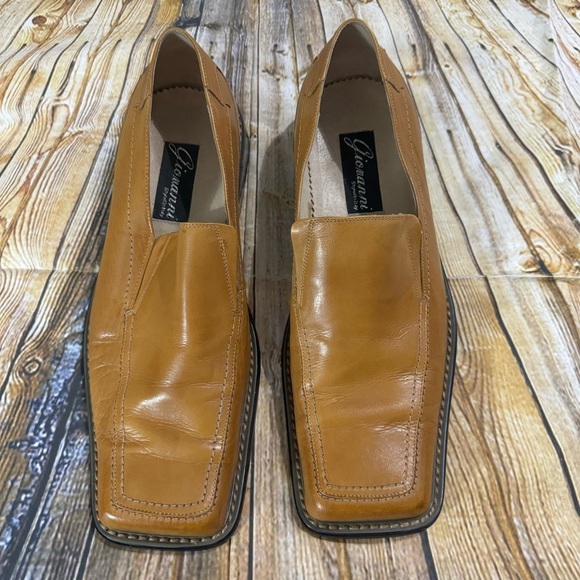 Giovanni Styles in Italy Men’s Size 12 Tan Leather square Toe Slip On Loafers - Picture 2 of 5
